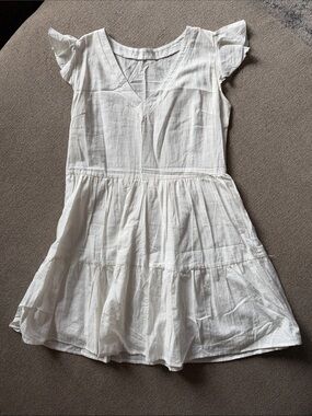 Women’s White V-Neck Tiered Mini Dress with Flutter Sleeves